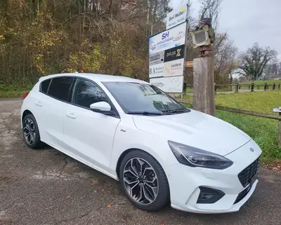 Ford Focus 1.0 SCTi ST Line — Berline compacte économe et dynamique, 86'000 km — côté
