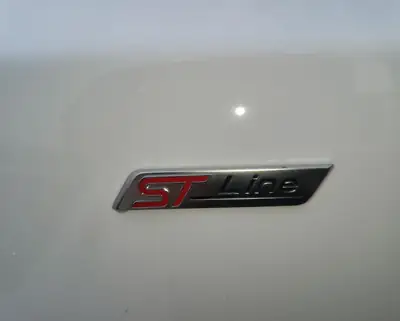 Ford Focus 1.0 SCTi ST Line — Berline compacte économe et dynamique, 86'000 km — arrière