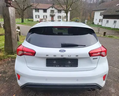 Ford Focus 1.0 SCTi ST Line — Berline compacte économe et dynamique, 86'000 km — Miniature 8