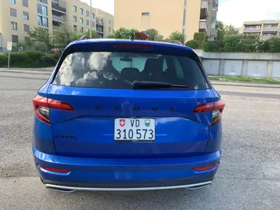 Skoda Karoq 1.5 TSI ACT SportLine — SUV dynamique, 86'000 km seulement — arrière