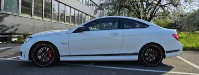 Mercedes-Benz C 63 AMG Coupé Edition 507 — Sportive légendaire, 507 ch purs — arrière
