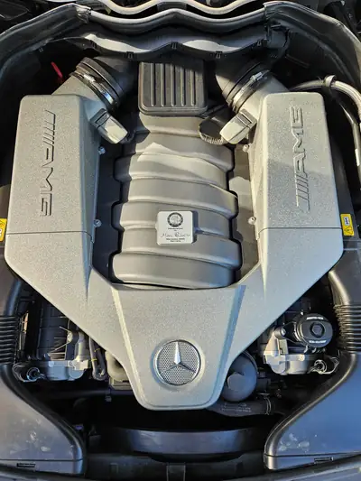 Mercedes-Benz C 63 AMG Coupé Edition 507 — Sportive légendaire, 507 ch purs — Miniature 15