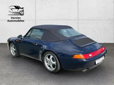 Porsche 911 Carrera 4 Cabriolet — Roadster légendaire 1995, transmission intégrale et toile — interior