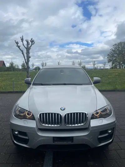 BMW X6 xDrive 40d — SUV coupé diesel, 306 ch et seulement 53 000 km — fianco