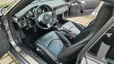 Porsche 911 Targa 4S 2008 — Cabriolet iconique, 355 ch et transmission manuelle — Armaturenbrett