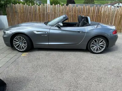 BMW Z4 sDrive28i — Roadster sportif 2012, 37'000 km, transmission manuelle — Heckansicht