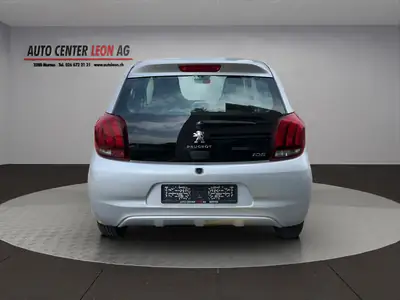 Peugeot 108 1.0 VTi Active — Citadine compacte, transmission automatisée, 25'710 km — dashboard
