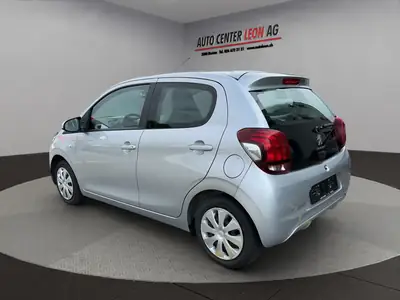 Peugeot 108 1.0 VTi Active — Citadine compacte, transmission automatisée, 25'710 km — interior