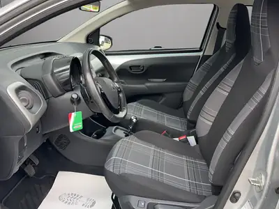 Peugeot 108 1.0 VTi Active — Citadine compacte, transmission automatisée, 25'710 km — Thumbnail 9
