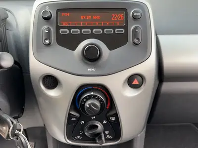 Peugeot 108 1.0 VTi Active — Citadine compacte, transmission automatisée, 25'710 km — Thumbnail 15