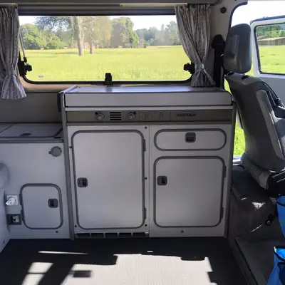 VW T3 Westfalia 1.6 TD — Légende des années 80, véhicule de collection certifié — Miniatura 9