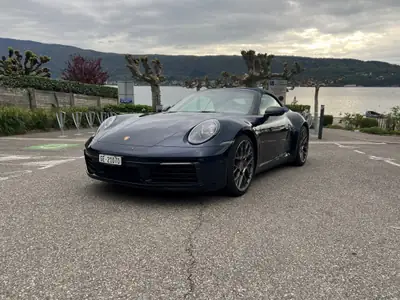 Porsche 911 Carrera 4S Cabriolet — Roadster iconique, 26 000 km, toit électrique — exterior view