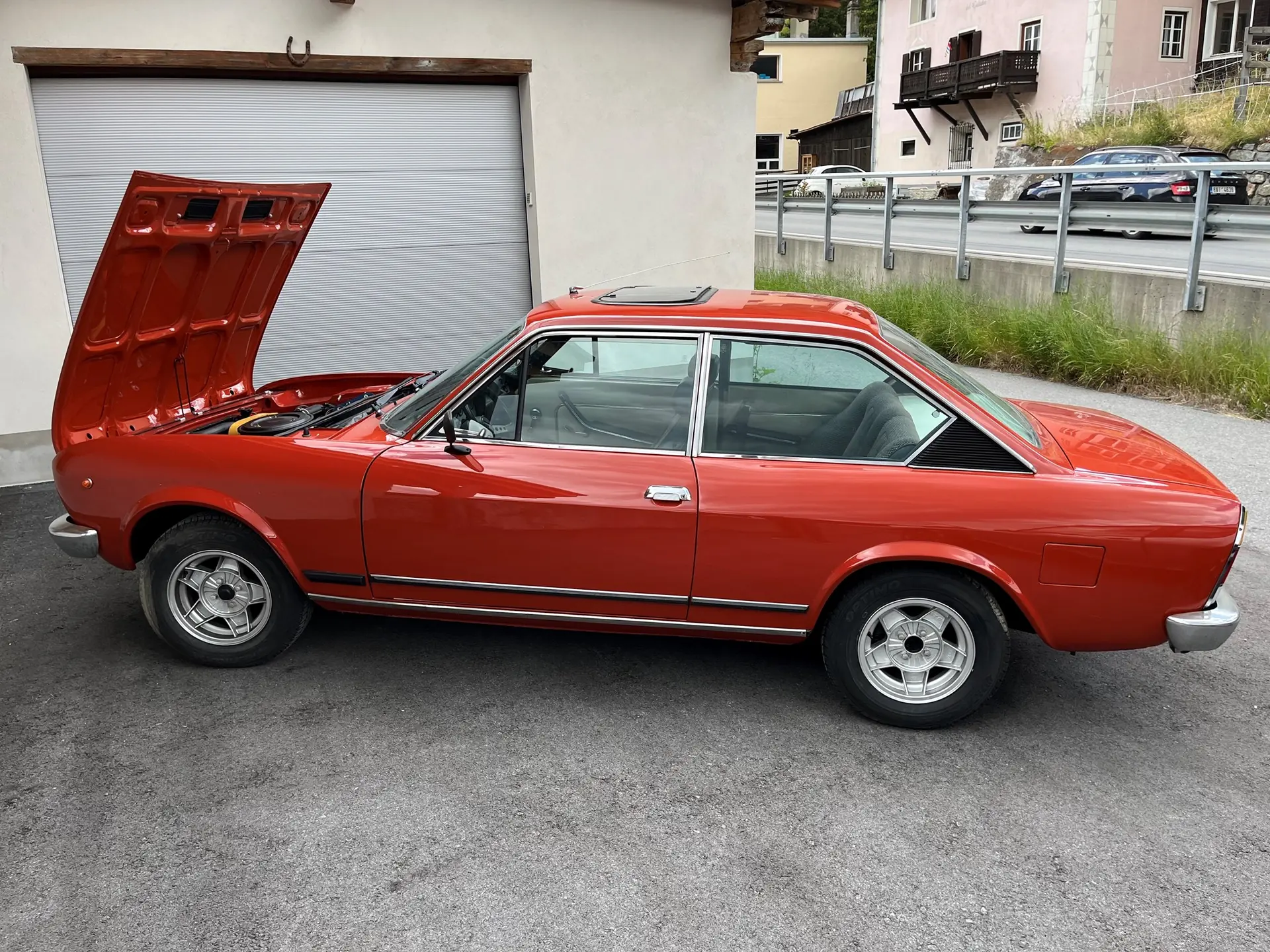FIAT 124 CC1 1973 — Coupé cabriolet vintage, 68'000 km, sans sinistre