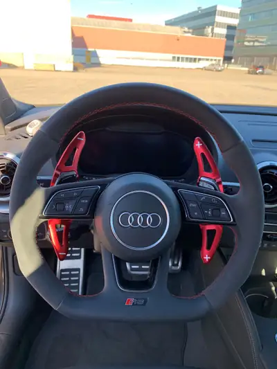 Audi RS3 Limousine 2.5 TSI Quattro — Performance 400 ch, sans accident, entretien à jour — tableau de bord