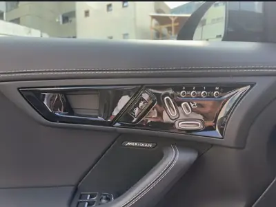 Jaguar F-Type Last Edition Coupé V8 R — Le Chef-d'œuvre Final, Quasi Neuf — Miniature 14