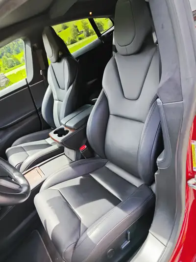 Tesla Model S 100D — Berline électrique haute performance, 40 000 km seulement — Innenraum