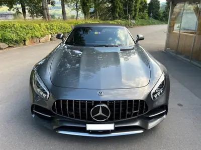 Mercedes-AMG GT Roadster — Cabriolet sportif 476 ch, très faible kilométrage — fianco