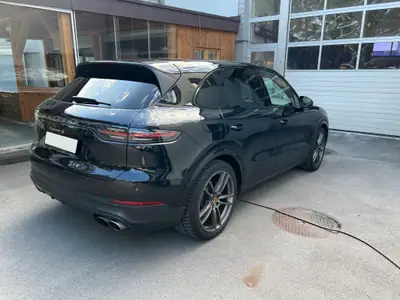 Porsche Cayenne S 2017 — SUV sportif premium, 105'000 km, état impeccable — Innenraum