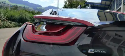 BMW i8 Coupé Protonic Red Edition — Hybride rechargeable sportif, 57'100 km seulement — Miniature 11