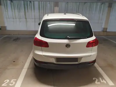 VW Tiguan 1.4 TSI Sport&Style 4Motion — SUV polyvalent 4x4, traction intégrale et assistant de stationnement — tableau de bord