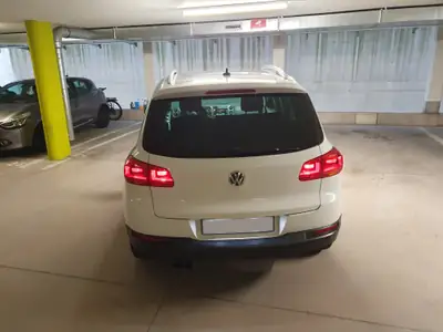 VW Tiguan 1.4 TSI Sport&Style 4Motion — SUV polyvalent 4x4, traction intégrale et assistant de stationnement — Miniature 7