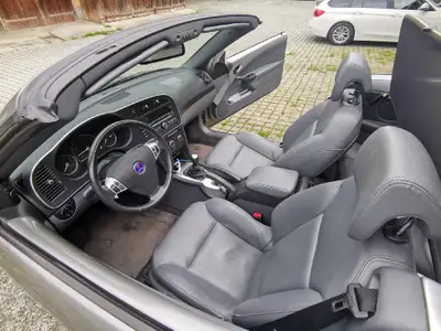 SAAB 9-3 2.0 Anniversary — Cabriolet suédois performant, 200 ch optimisés — arrière
