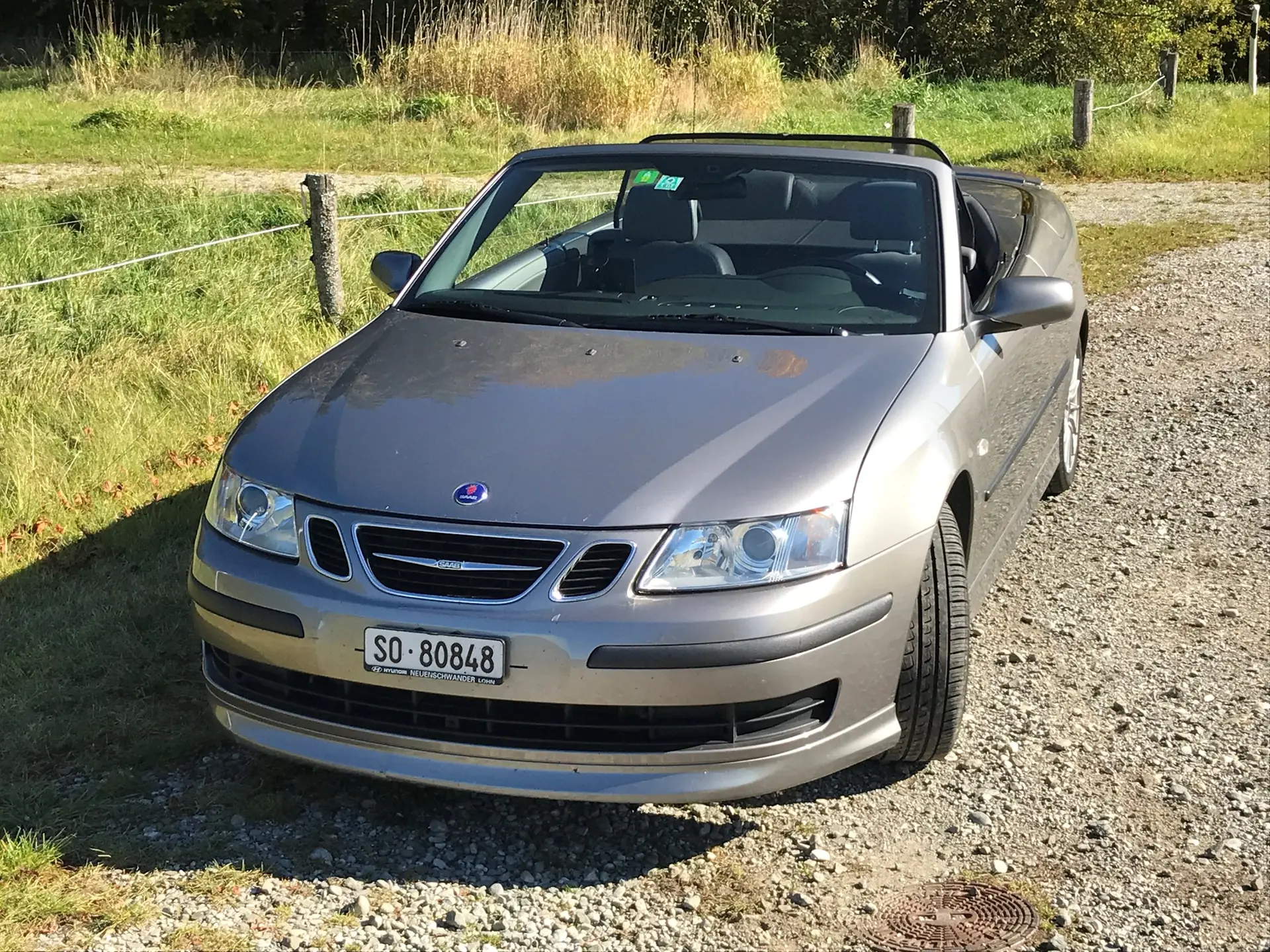 SAAB 9-3 2.0 Anniversary — Cabriolet suédois performant, 200 ch optimisés — vue extérieure