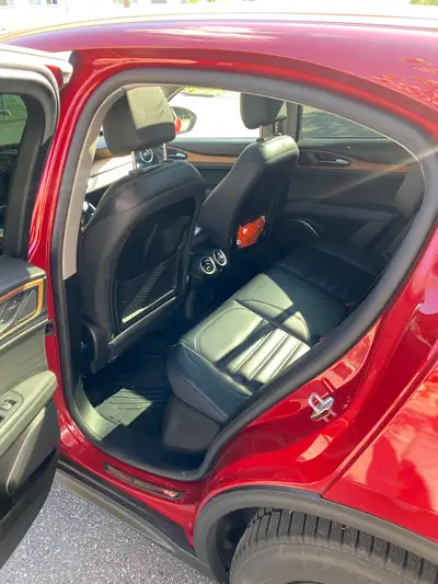 Alfa Romeo Stelvio 2.2 JTDM Q4 — SUV premium diesel, 117'000 km, sans sinistre — Miniature 13