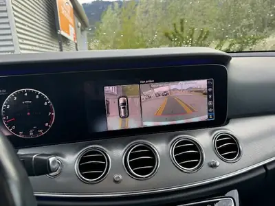 Mercedes-Benz E 200 Avantgarde — Berline élégante, motorisation efficace et 165 000 km — Miniatura 10