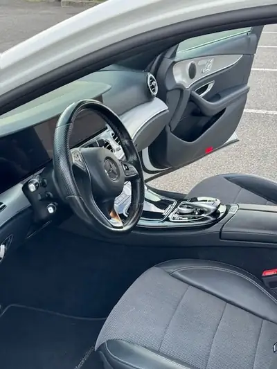 Mercedes-Benz E 200 Avantgarde — Berline élégante, motorisation efficace et 165 000 km — Miniatura 15