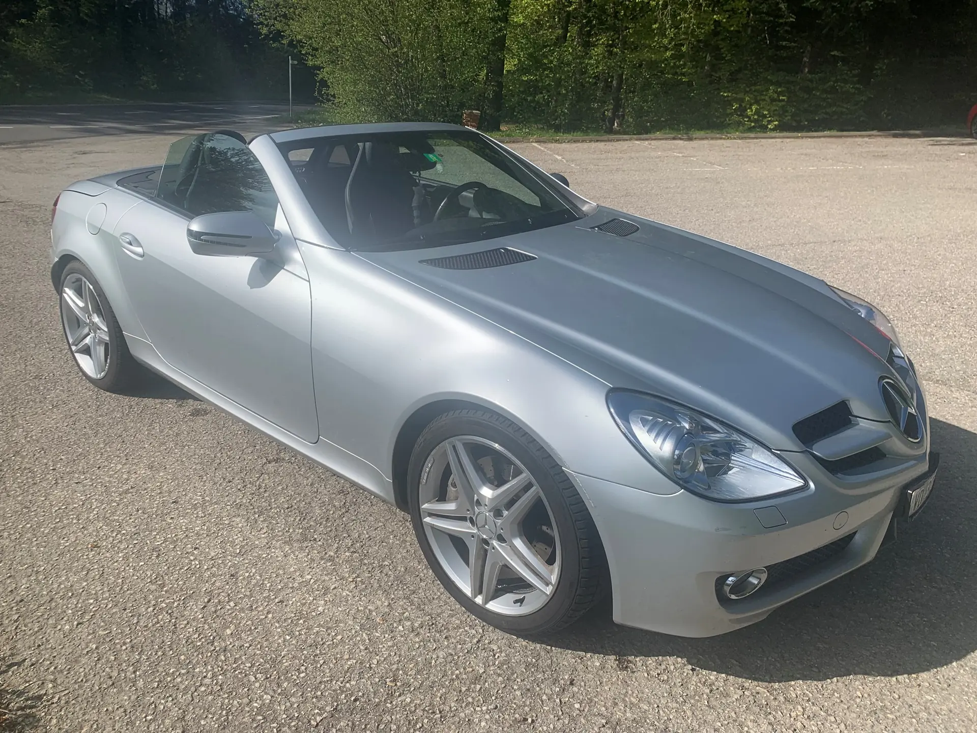 Mercedes-Benz SLK 350 2Look — Cabriolet sportif, 305 ch et design élégant — vue extérieure
