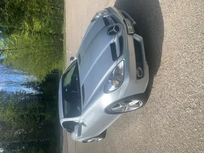 Mercedes-Benz SLK 350 2Look — Cabriolet sportif, 305 ch et design élégant — intérieur