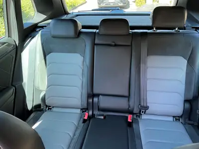 VW Tiguan 2.0 TSI R-Line 4Motion — SUV robuste, 4x4 intégral et technologie premium — Thumbnail 9