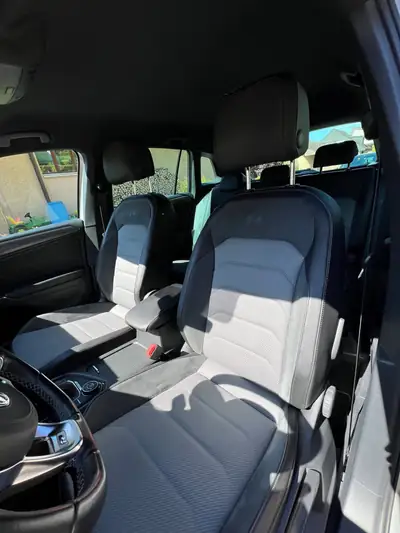 VW Tiguan 2.0 TSI R-Line 4Motion — SUV robuste, 4x4 intégral et technologie premium — Thumbnail 8