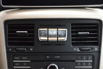 Mercedes-Benz G 63 AMG — SUV Légendaire, Kit Brabus & Sièges Chauffants — Miniature 25