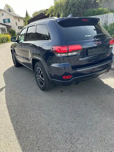 Jeep Grand Cherokee 3.0 CRD Trailhawk — SUV diesel 250 ch, garantie sans sinistre — côté