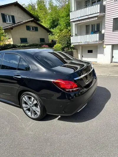 Mercedes-Benz C 200 4Matic AMG Line — Berline premium all-terrain, 84 500 km seulement — dettaglio