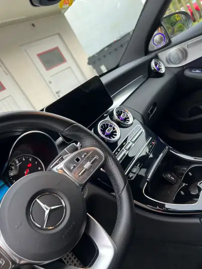 Mercedes-Benz C 200 4Matic AMG Line — Berline premium all-terrain, 84 500 km seulement — Miniatura 8