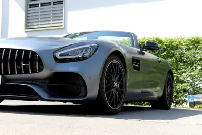 Mercedes-AMG GT Roadster — Cabriolet sportif 476 ch, seulement 9'600 km — vue extérieure