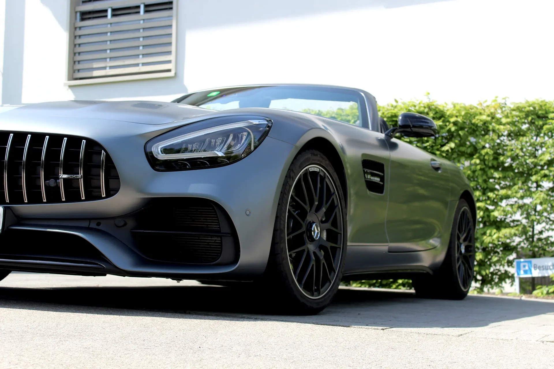 Mercedes-AMG GT Roadster — Cabriolet sportif 476 ch, seulement 9'600 km — vue extérieure