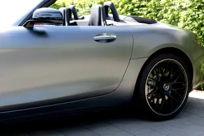Mercedes-AMG GT Roadster — Cabriolet sportif 476 ch, seulement 9'600 km — Miniature 13