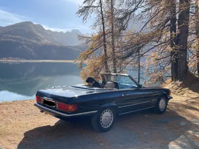 Mercedes-Benz 560 SL — Cabriolet de légende, moteur révisé, 250'000 km — Heckansicht