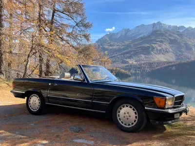 Mercedes-Benz 560 SL — Cabriolet de légende, moteur révisé, 250'000 km — Außenansicht
