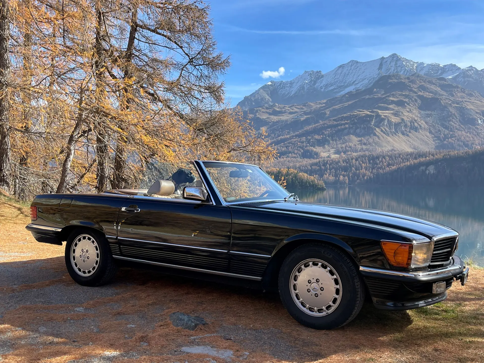 Mercedes-Benz 560 SL — Cabriolet de légende, moteur révisé, 250'000 km — Außenansicht