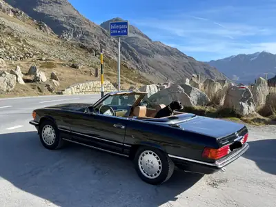 Mercedes-Benz 560 SL — Cabriolet de légende, moteur révisé, 250'000 km — Seitenansicht