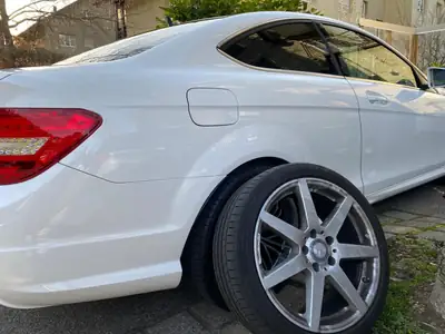 Mercedes-Benz C 180 Coupé 7G-Tronic — Élégance berlinoise et entretien irréprochable — arrière
