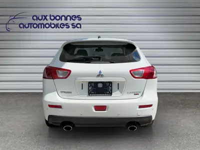 Mitsubishi Lancer Sportback 2.0 Ralliart S 4WD — Performance 241 ch, Intégrale fiable — Miniature 7