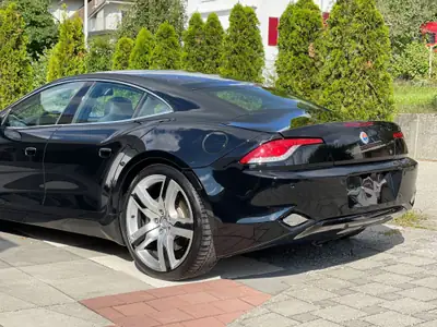 Fisker Karma Standard 2012 — Berline hybride rechargeable élégante, 118'000 km — Heckansicht