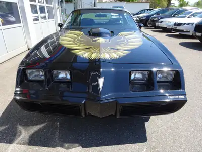 Pontiac Trans Am Targa WS6 1979 — Muscle car américain légendaire, frais du contrôle technique — detail