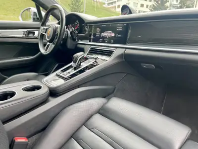 Porsche Panamera Turbo PDK — Berline sportive 550 ch, conditions impeccables — vista posteriore